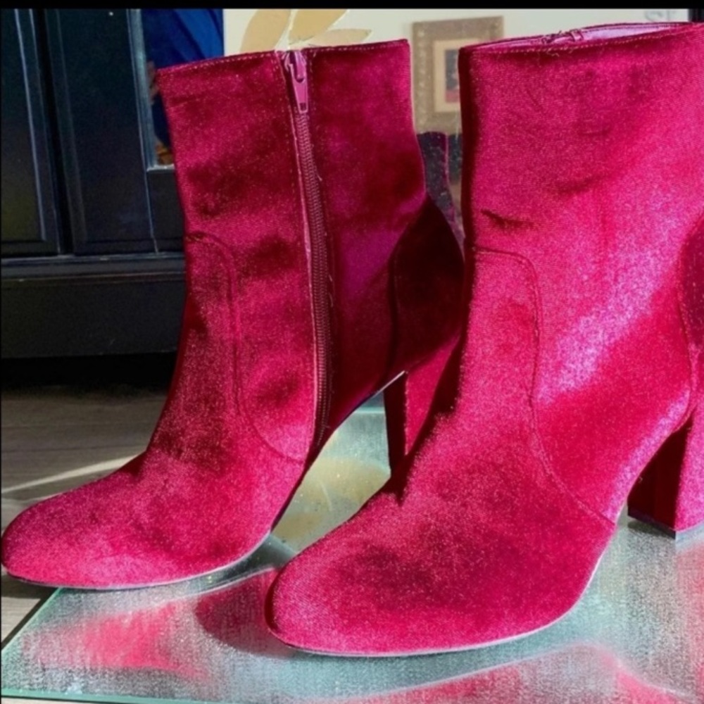 Burgundy velvet material Madden girl 8.5 shoes